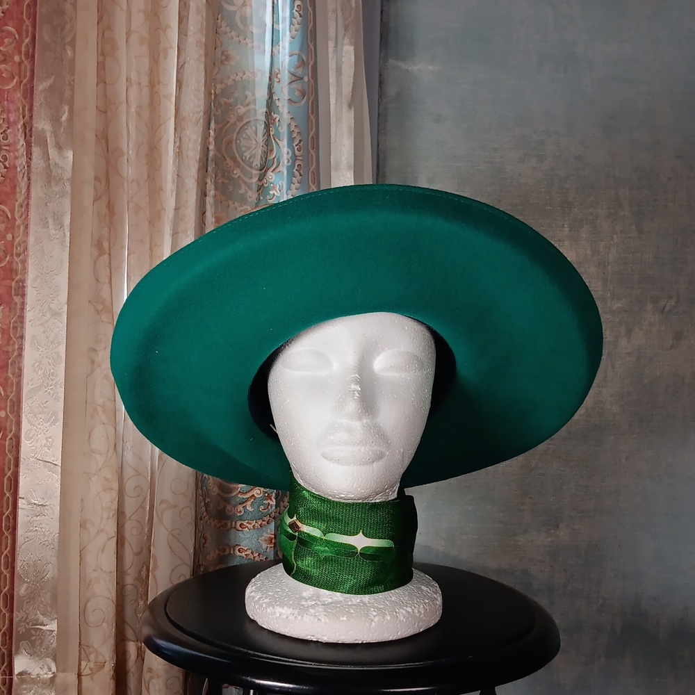 Jack McConnell green hat